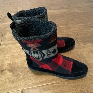 Madden Girl Red Boots Tribal